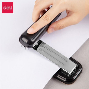 Grampeador Metal P/25fls 26/6 Rotativo 90° Preto