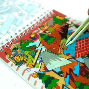 Livro Com Adesivos Cenario 3d Dinossauros 14x23cm-128368-86401